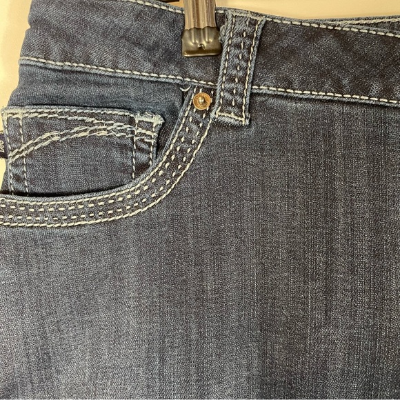 Lee Thick Stitch Dark Wash Straight Leg Denim Jeans Women’s Size 38x30 - Picture 2 of 9